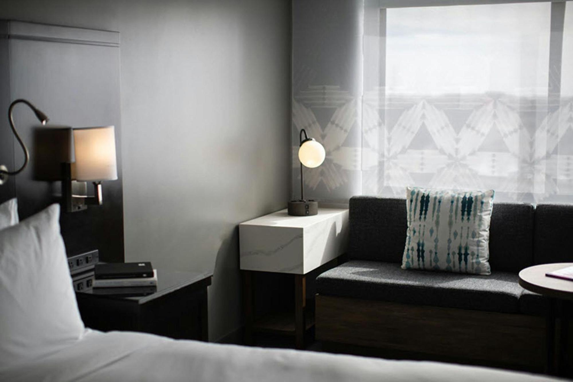 The Baronette Renaissance Detroit-Novi Hotel Eksteriør billede